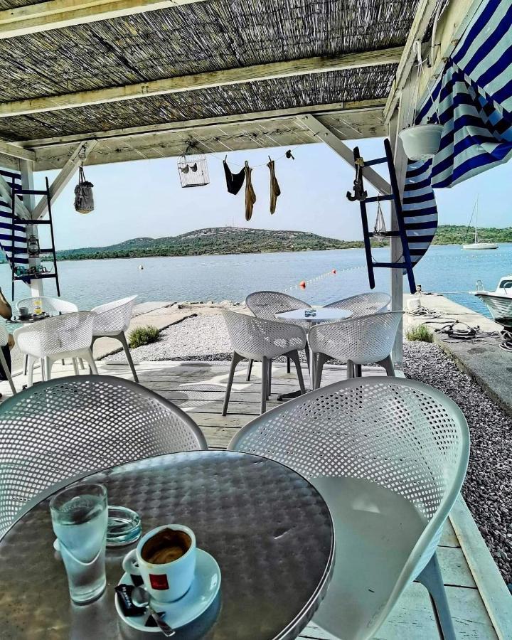 Appartamento Casa Trussardi Pirovac Esterno foto