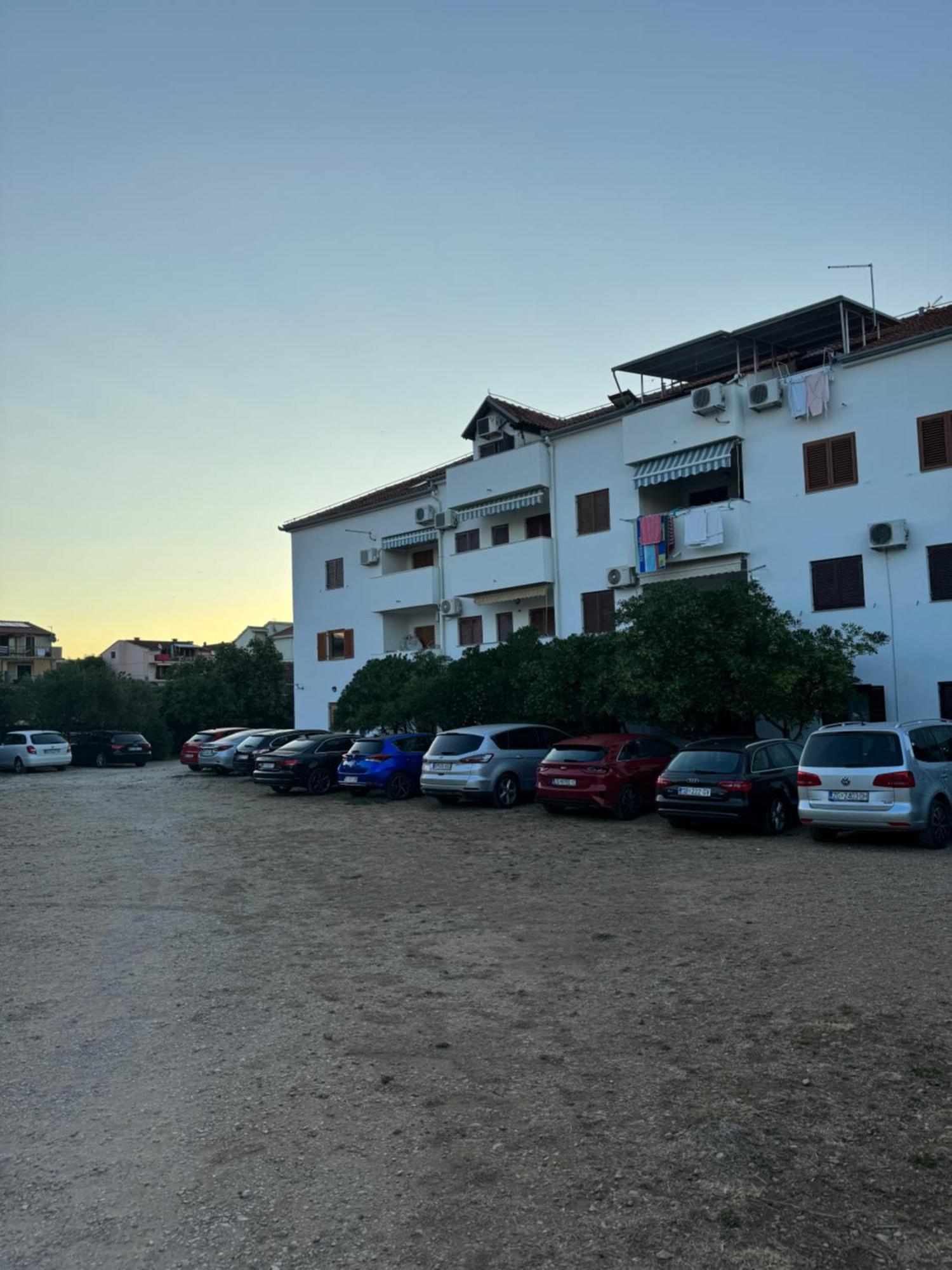 Appartamento Casa Trussardi Pirovac Esterno foto