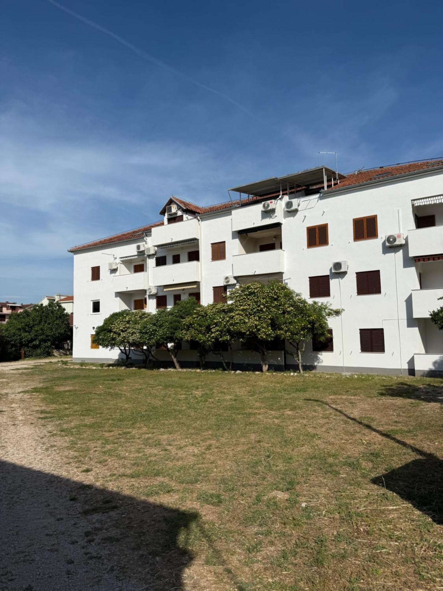 Appartamento Casa Trussardi Pirovac Esterno foto